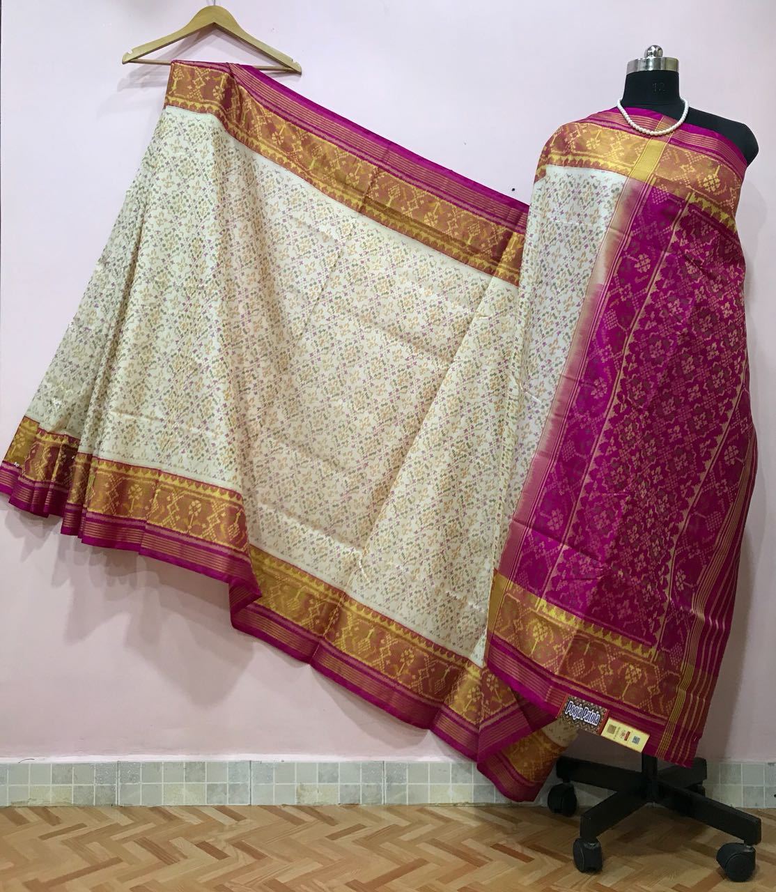 Patola Silk Saree PPSRE070