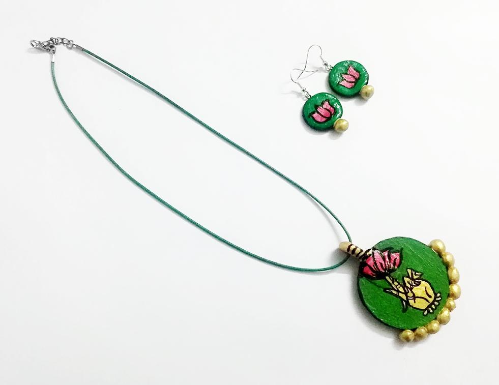 Fragrant Flora Double Side Art Jewel-SAJ006 Green coloured floral simple pendant and earring set