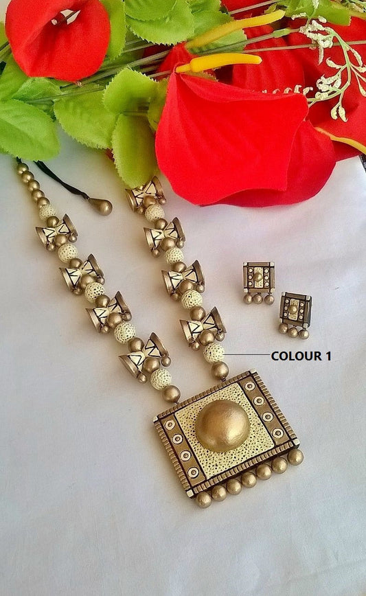 Traditional-Beauty Terracotta Jewellery Set