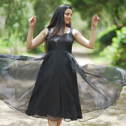 Enchanting Elegance: Custom-Made Black Knee-Length Dress - CSTMDS1006