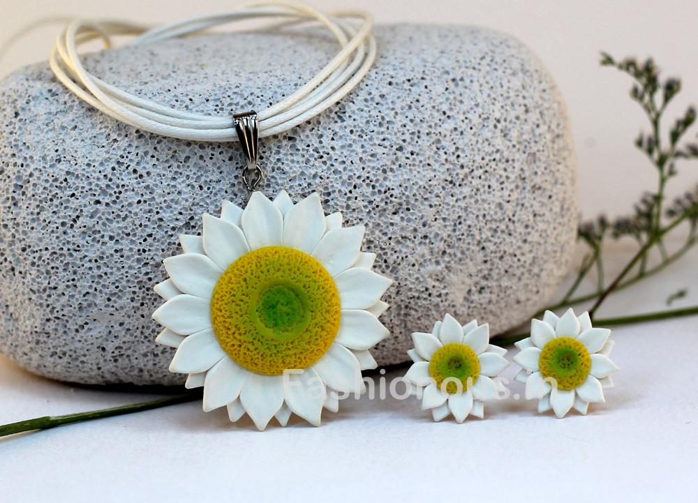 White Sunflower Necklace and Earrings-ZAPCNS-006