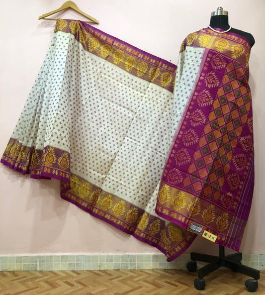 White with Pink Leaf Motif Designed Pallu Patola Silk Saree-PPSRE-044